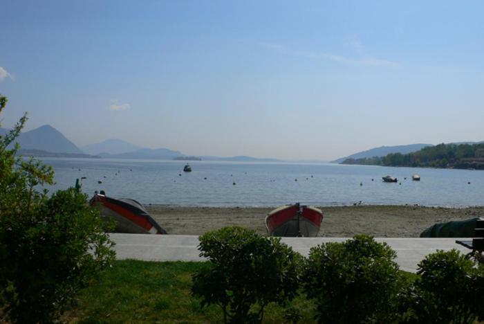 Residenz La Vela Apartman Baveno Szoba fotó